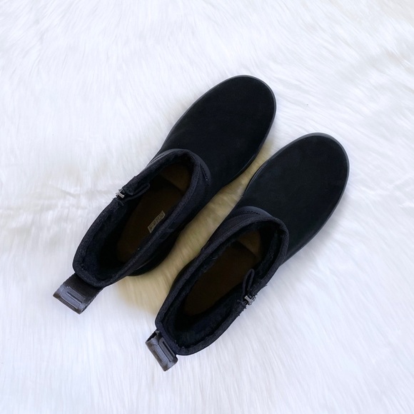 UGG Women’s Classic Tech Mini Black Waterproof Boots - Picture 5 of 8